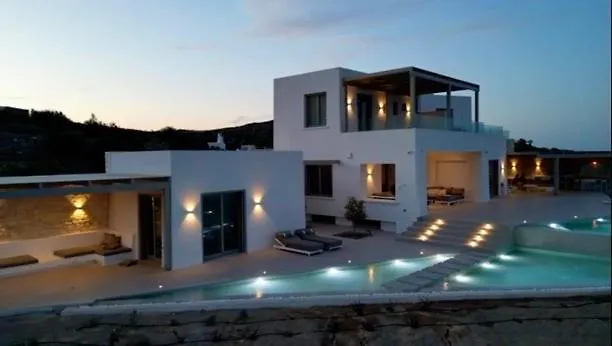 Olive Breeze , Naousa Villa Isterni (Paros)