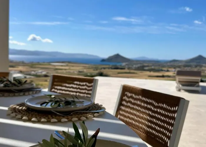 Olive Breeze , Naousa Isterni (Paros)