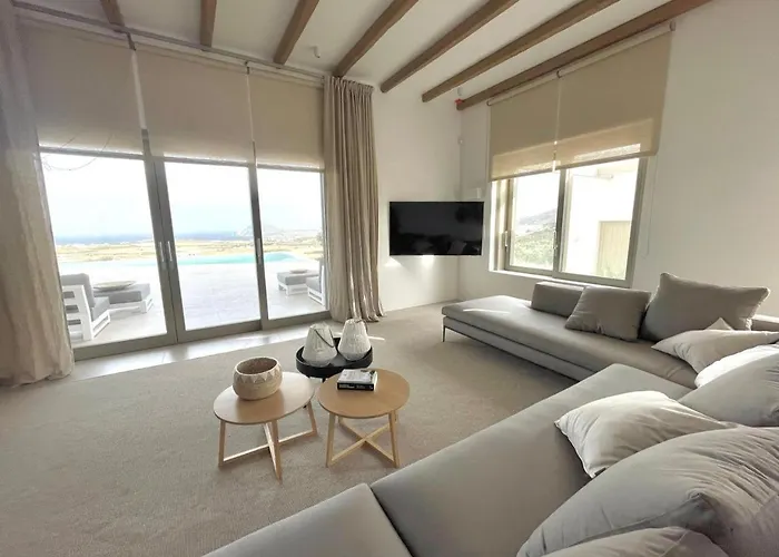 Olive Breeze , Naousa Villa Isterni (Paros)